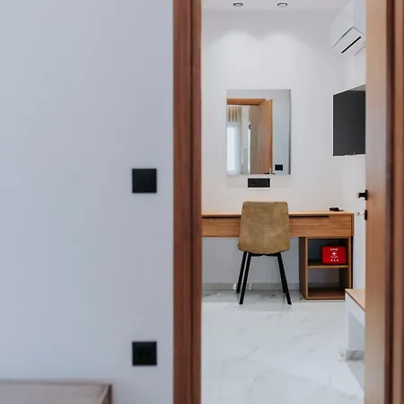 Cala Modern Living - 5 Min To