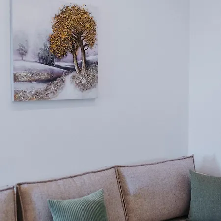 Cala Modern Living - 5 Min To